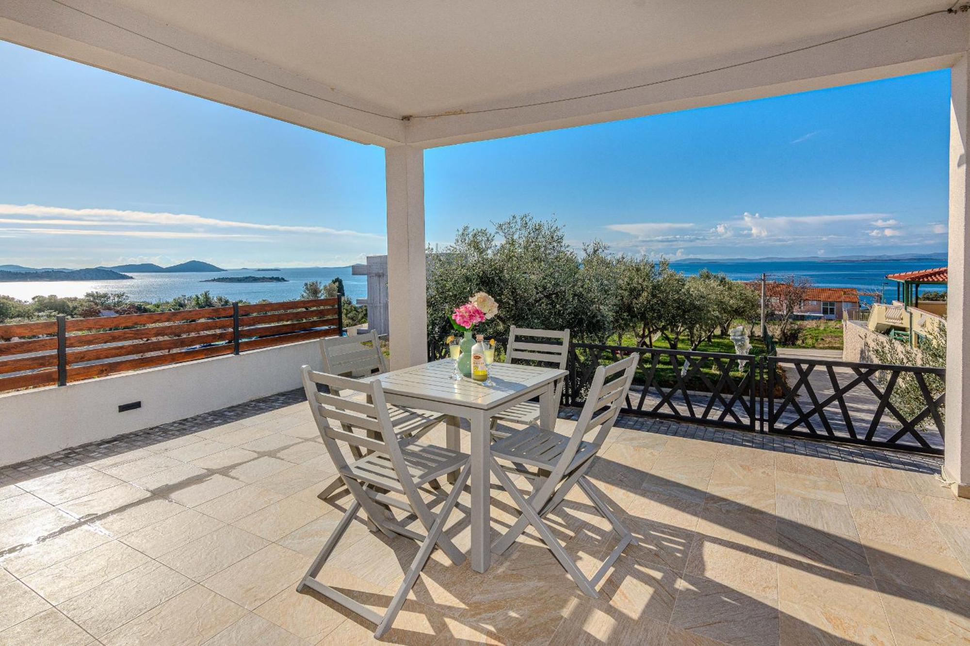 Holiday Home Lucy Pakostane Exterior photo